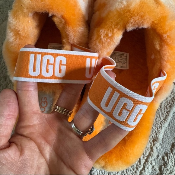 UGG Fluff Yeah Slide Poppy slipper sandal fuzzy orange sheepskin elastic strap 9 - Picture 11 of 11